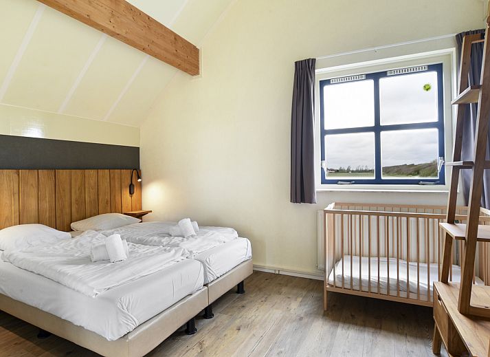 Verblijf 454090 - Bungalow Noordzeekust - Beach Resort Ooghduyne | 8-persoons kindervilla | 8LK