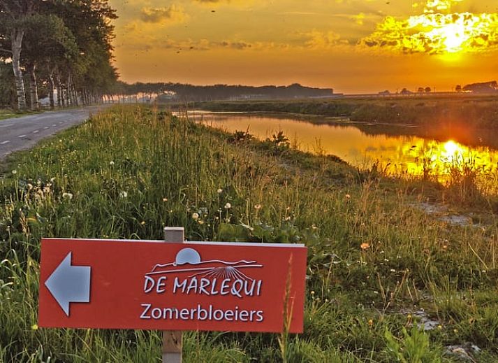 Schitterende zonsopgang bij Huisje in Warmenhuizen, Noordzeekust, Noord-Holland vakantiehuis.