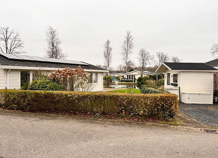 Freistehendes Haus in Halfweg, Nordseekste, Nordholland, mit groem Garten und moderner Architektur fr einen entspannten Urlaub.