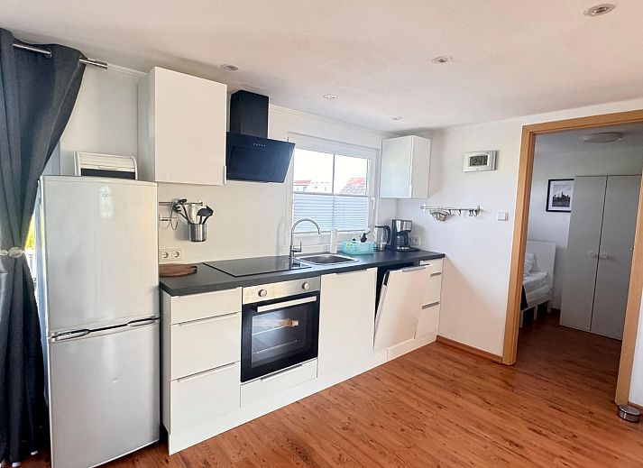 Unterkunft 460120 - Ferienhaus IJsselmeerkust - Vakantiehuis Ela mit Holzgrill, Garten und Terrasse