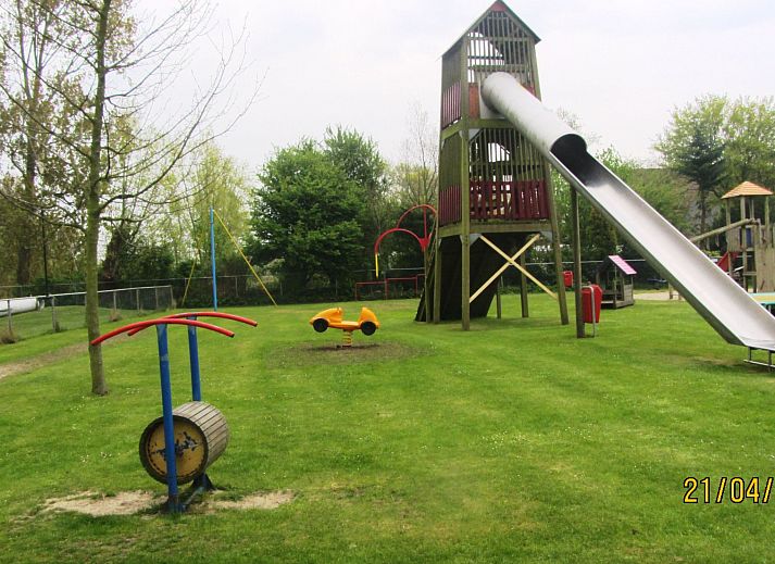 Unterkunft 460120 - Ferienhaus IJsselmeerkust - Vakantiehuis Ela mit Holzgrill, Garten und Terrasse