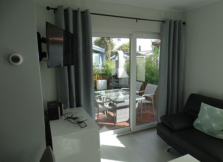 Verblijf 460124 - Vakantiewoning IJsselmeerkust - Vakantiehuis Schmuckes neuwertiges Ferienhaus  auf einer kle