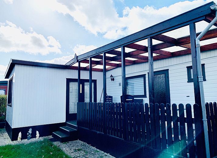 Guest house 460125 - Apartment IJsselmeerkust - Appartement Familienfreundliches Ferienhaus "Angel" mit Gart