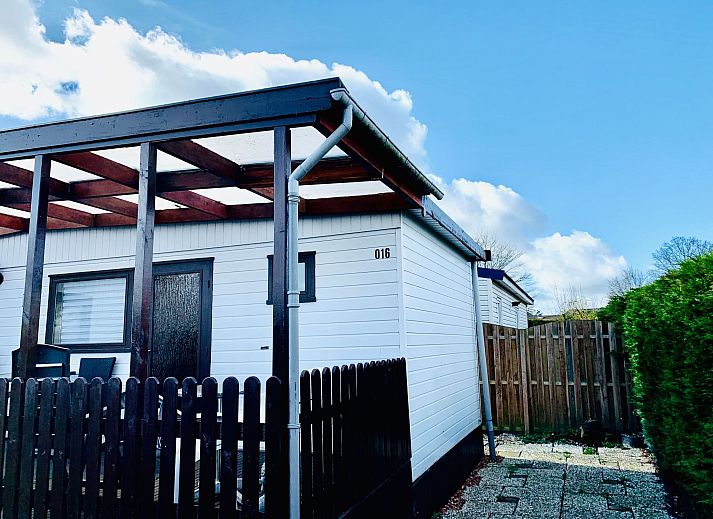 Guest house 460125 - Apartment IJsselmeerkust - Appartement Familienfreundliches Ferienhaus "Angel" mit Gart