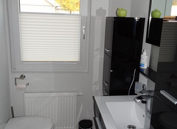 Unterkunft 460134 - Ferienhaus IJsselmeerkust - Vakantiehuis Schönes Ferienhaus in Wervershoof mit Garten, 