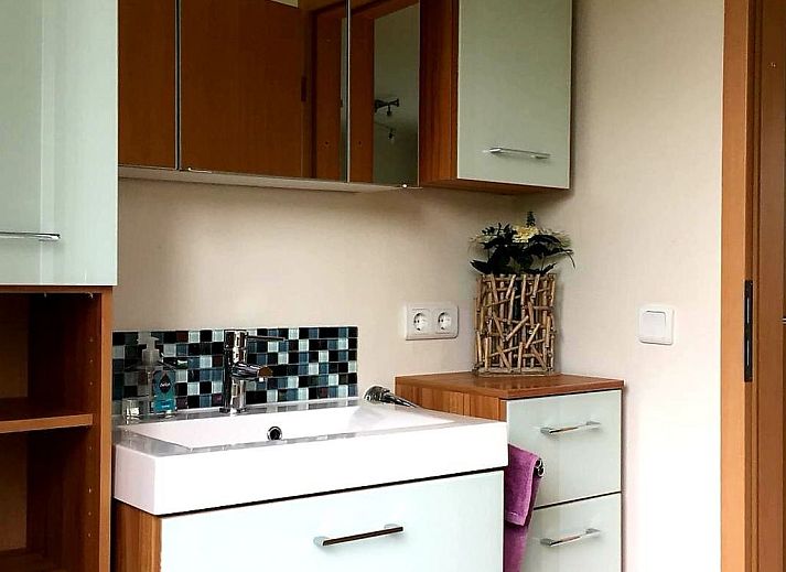 Verblijf 460136 - Vakantiewoning IJsselmeerkust - Vakantiehuis in Wervershoof mit Sonniger Terrasse