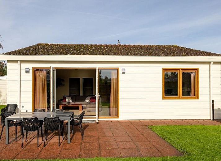 Guest house 460145 - Chalet IJsselmeerkust - 17674