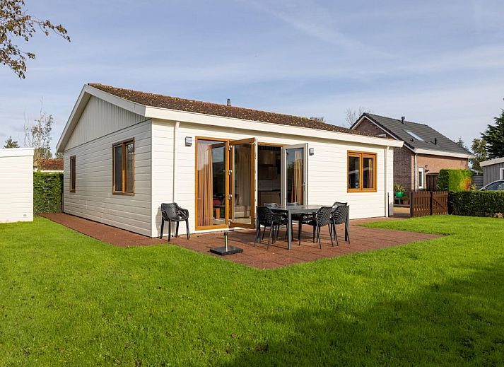 Guest house 460145 - Chalet IJsselmeerkust - 17674