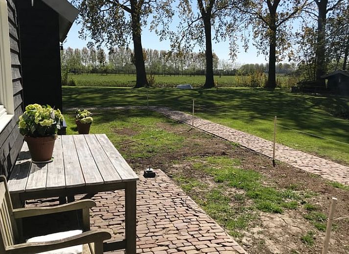 Bright entrance to Holiday Home in Andijk, an inviting start to your stay in North Holland.