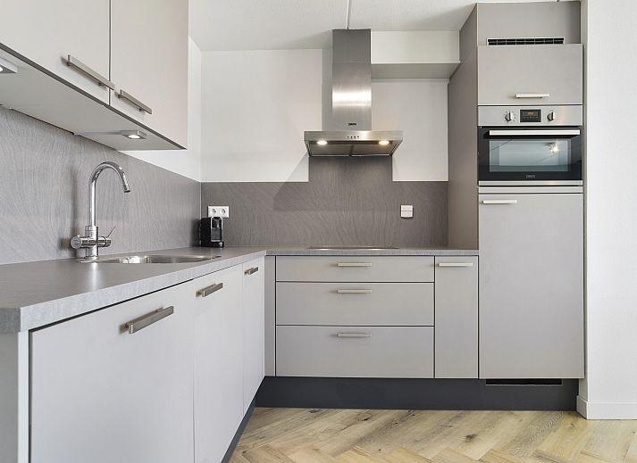 Ontspannen bij de haard in Volendam 6-persoons bungalow, IJsselmeerkust.