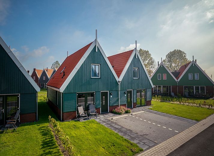 Guest house 460318 • Bungalow IJsselmeerkust • Volendam | 4-persoons bungalow | 4L 