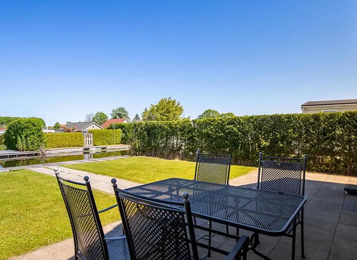 Guest house 460420 - Bungalow IJsselmeerkust - Zwanenbloem 3p. - Essenlaan 040