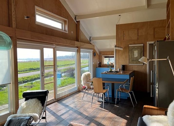 Vakantiehuis in Monnickendam met ruime veranda, ideaal voor ontspanning in Noord-Holland.