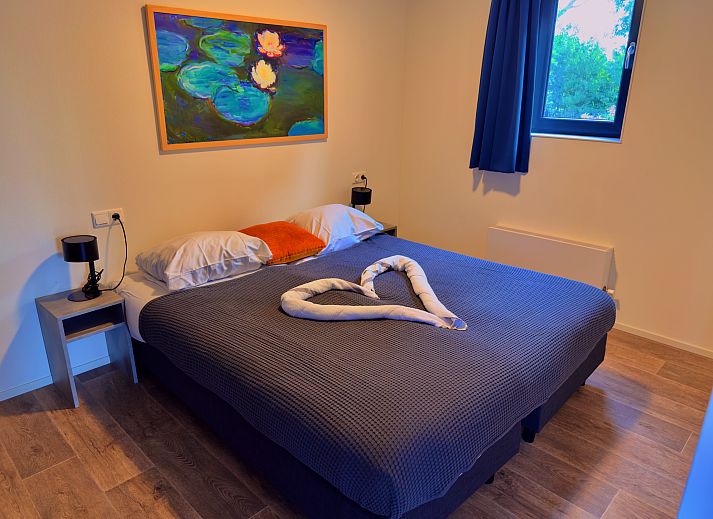 Freistehendes Haus in Enkhuizen mit sonniger Terrasse, an der Kste des IJsselmeers in Nordholland gelegen, umgeben von grner Natur.