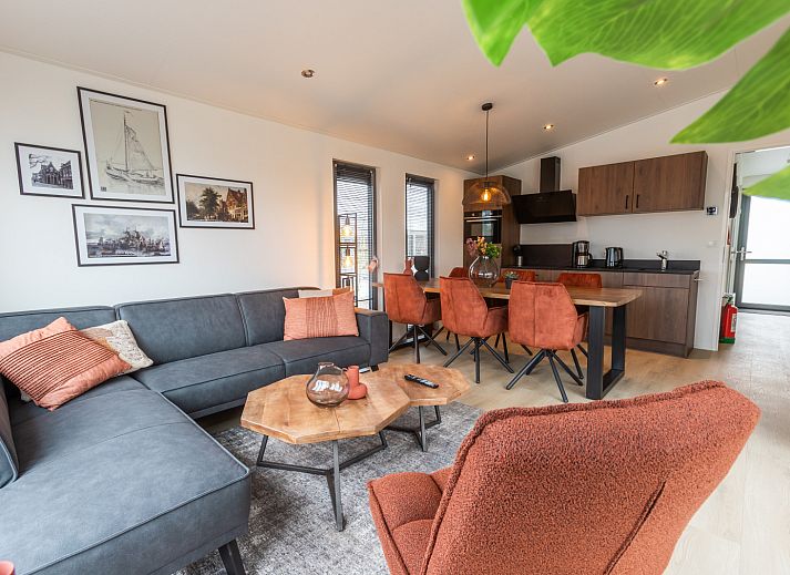 Guest house 461240 - Holiday property IJsselmeerkust - Cube Split Hottub