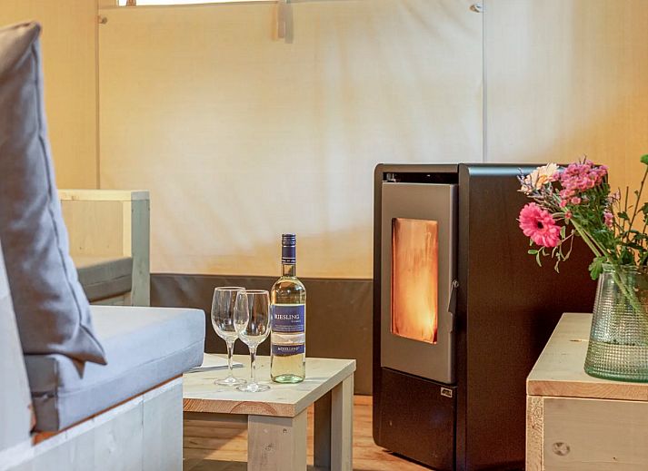 Unterkunft 461622 - Zelthaus IJsselmeerkust - De Bosvilla | 8 Pers. | Kachel