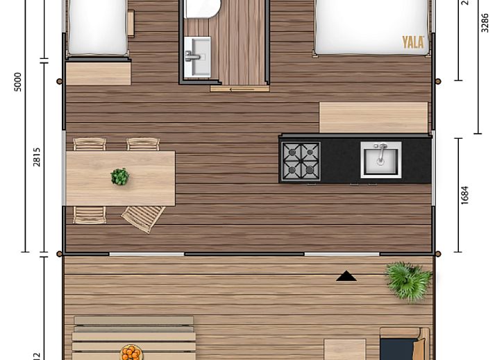 Gezellige slaapkamer in De Bos Tent, een tenthuis voor 4 personen in Huizen, IJsselmeerkust, Noord-Holland. Comfortabel bed met warme sfeer.
