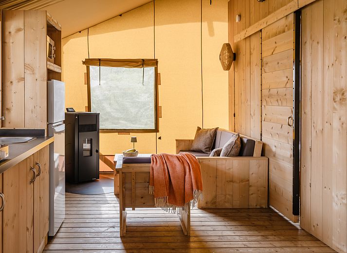 Verblijf 461637 - Tenthuis IJsselmeerkust - De Heide Tent met Kachel