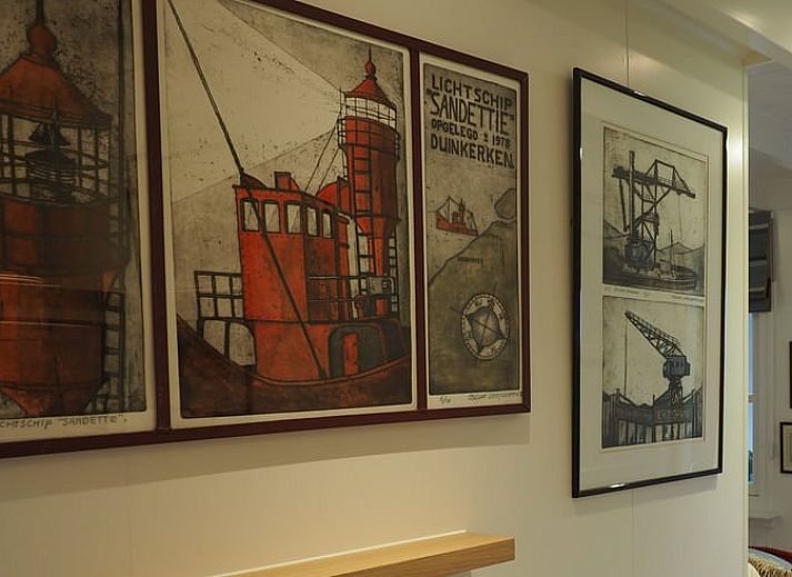 Gemuetlich beleuchtete Veranda des Ferienhauses in Twisk, ideal fuer einen Winteraufenthalt in Nordholland, IJsselmeerkueste.