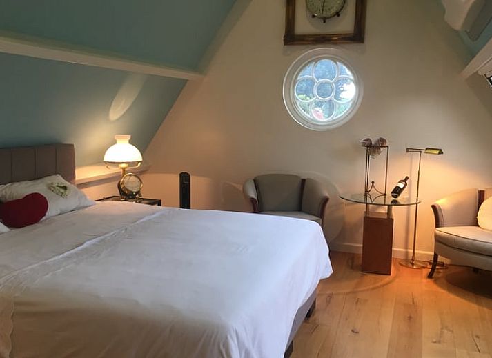 Fruehlingsgarten im Ferienhaus in Twisk, ideal zum Entspannen in der Natur von Nordholland, IJsselmeerkueste.