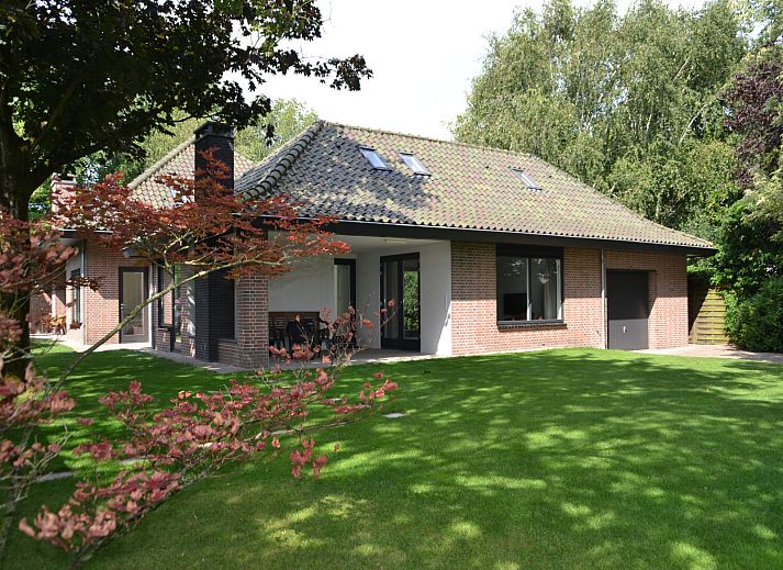 Guest house 463402 • Holiday property IJsselmeerkust • Ruime 2 persoons vakantiewoning in Zwaag nabij het centrum