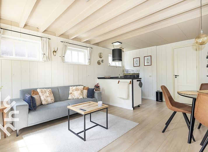 Decoratieve pompoenen bij NH495 vakantiehuis in Sint-Pancras, Noord-Holland.