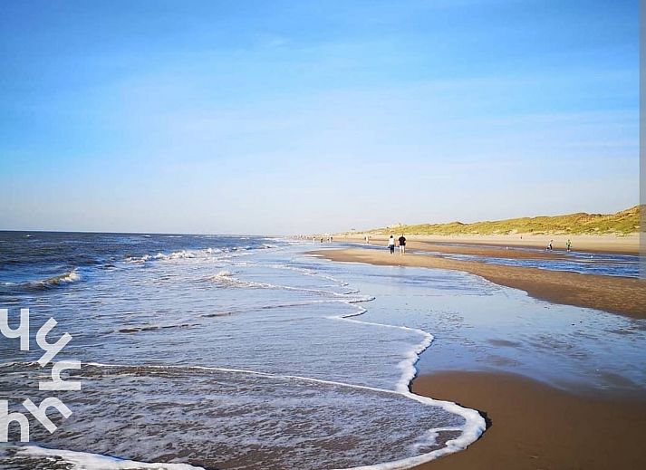 Moderne keuken in NH495 vakantiehuis, Sint-Pancras, Noord-Holland.