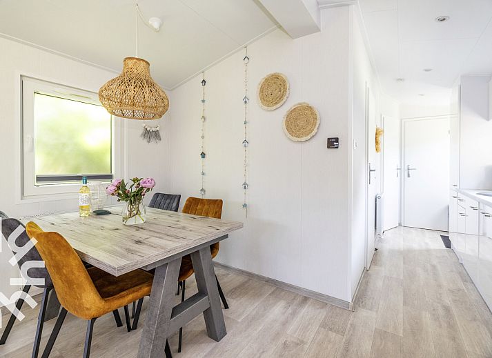 NH392 Ferienhaus in Schoorl, Nordholland mit Garten und Schuppen.