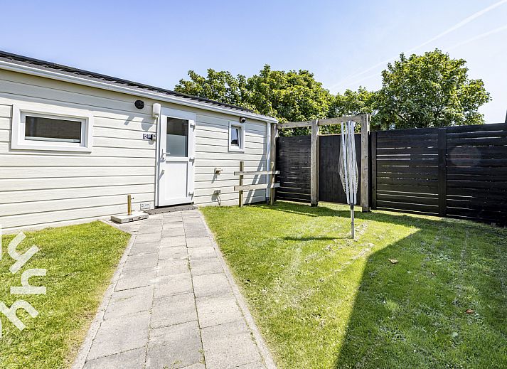 NH392 Ferienhaus in Schoorl, Nordholland mit Garten und Schuppen.