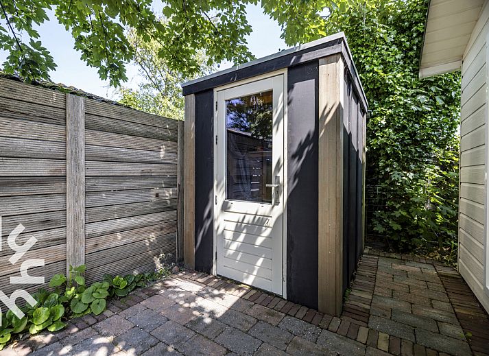 Strand in der Naehe des Ferienhauses NH392 in Schoorl, Nordholland.