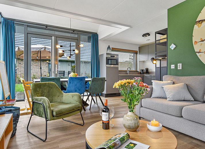 Exterieur van Berger Duinen 6-persoons bungalow met tuin in Schoorl, Noord-Holland.