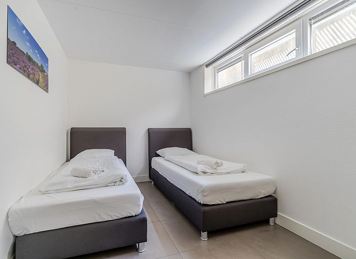 Guest house 4842110 - Bungalow Noord-Holland noord - 6 persoons bungalow | 6L2