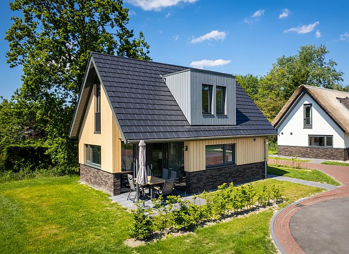 Stijlvolle woonkamer in Berger Duinen 4-persoons accommodatie, Schoorl, Noord-Holland noord.