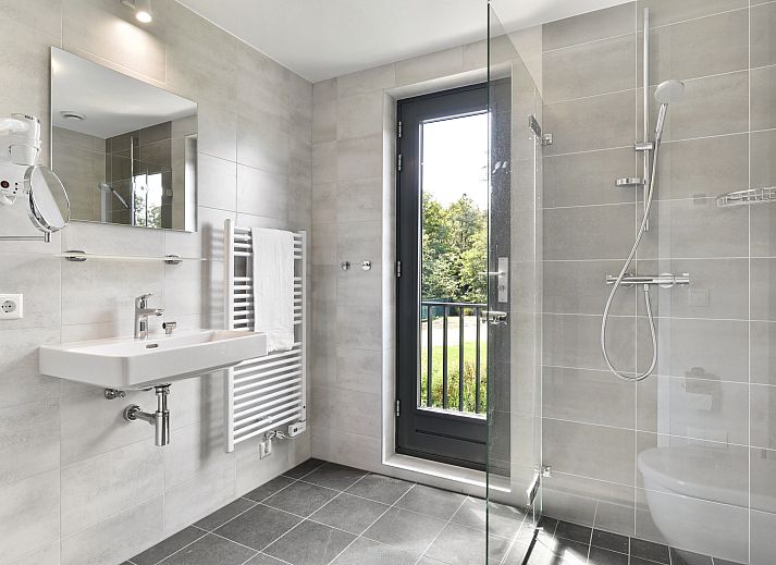 Stilvolles Esszimmer im Ferienhaus Berger Duinen, Schoorl, Nordholland.