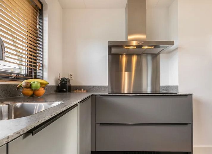 Guest house 484234 - Bungalow Noord-Holland noord - 8-persoons woning | 8L