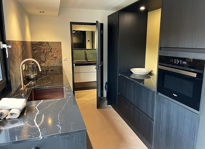 Geraeumige Terrasse der Duinlodge fuer 8 Personen, Ferienhaus in Schoorl, Nordholland.