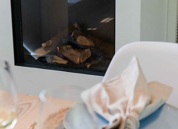 Rustiek vakantiehuis Huisje in Schoorl omgeven door weelderige natuur in Noord-Holland noord.