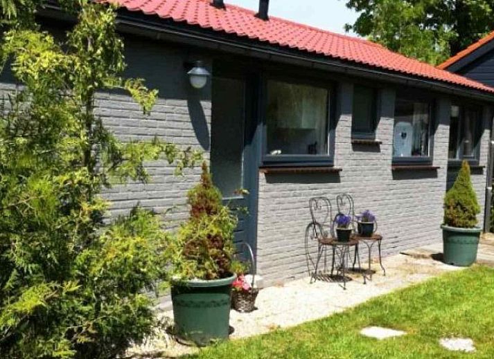 Verblijf 484256 • Vakantiewoning Noord-Holland noord • Heerlijk 4 persoons vakantiehuis met ruime tuin vlakbij zee