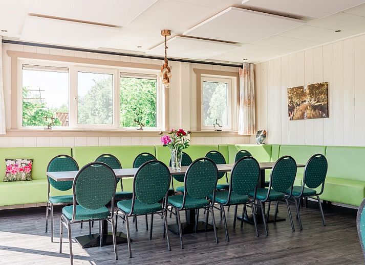 De Gouwe Droom vacation home in Bovenkarspel with playground and green garden, ideal for families on the IJsselmeer coast, North Holland.