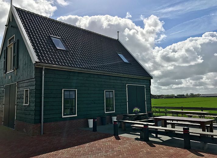 Verblijf 484601 • Vakantiewoning Noord-Holland noord • Onder de Molen 24 pers
