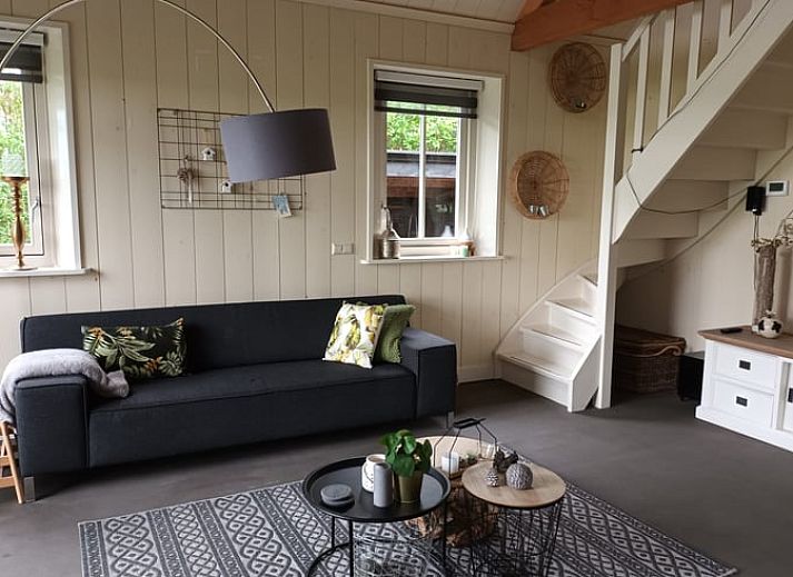 Huisje in Winkel, ein charmantes Ferienhaus in Nordholland Nord, bietet ein authentisches, laendliches Erlebnis inmitten der Natur.