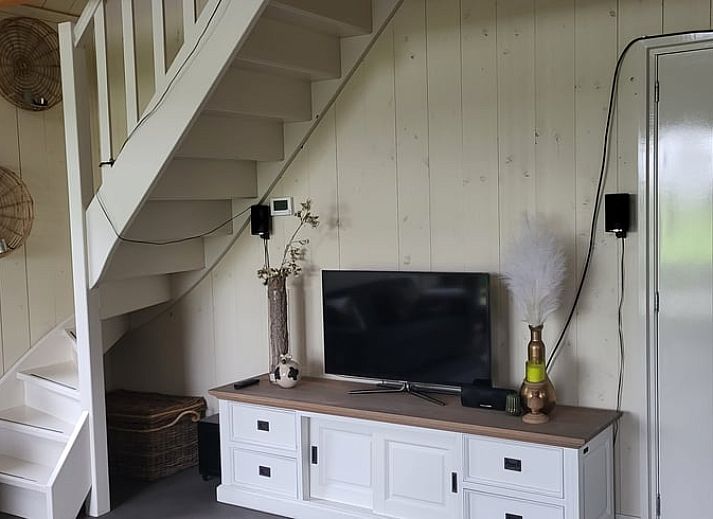 Huisje in Winkel, ein charmantes Ferienhaus in Nordholland Nord, bietet ein authentisches, laendliches Erlebnis inmitten der Natur.