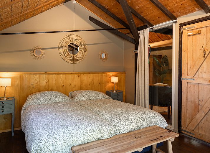 Prachtig uitzicht op vakantiehuis NH135 aan het water in Schermerhorn, Noord-Holland.