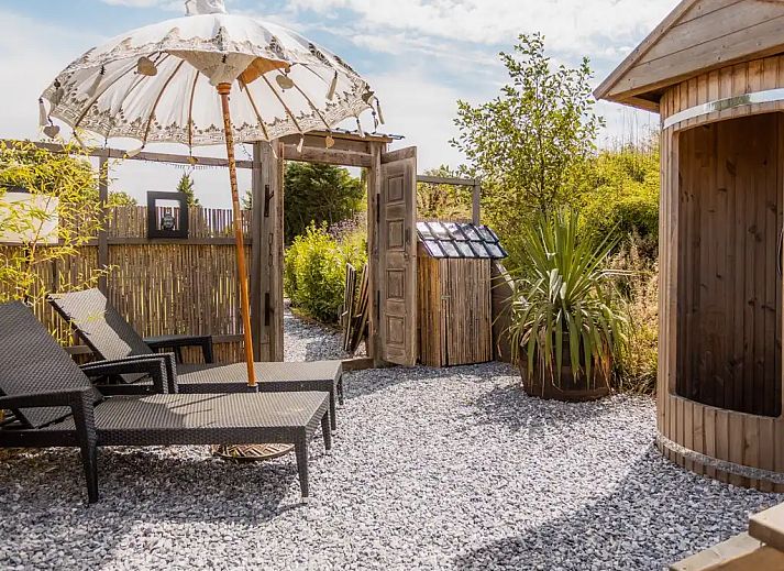 Guest house 495507 - Holiday property Noord-Holland midden - Tinyhouse Woody met sauna &amp; hottub