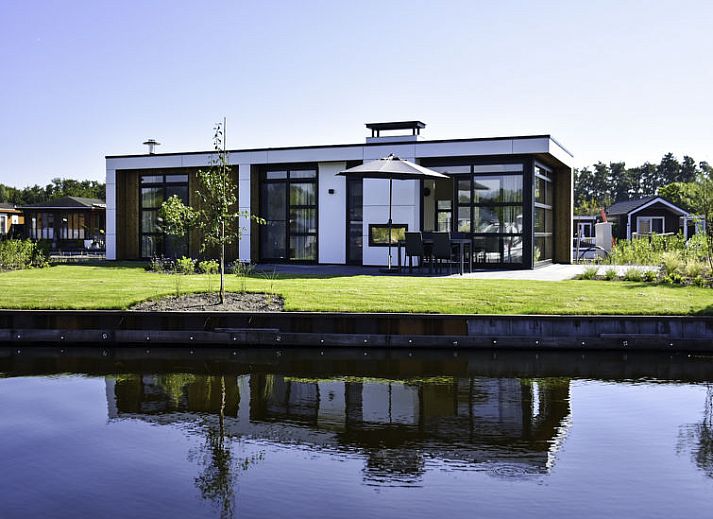 Verblijf 500605 • Vakantiewoning Noord-Holland zuid • Vakantiehuis MarinaPark Nieuw Loosdrecht
