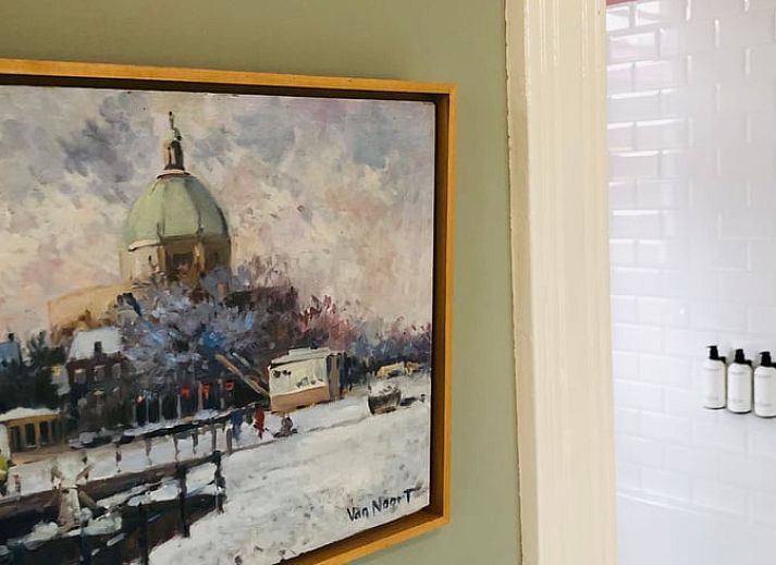 Vacation home in Amsterdam, charming facade in the heart of Amsterdam, vacation home in North Holland.