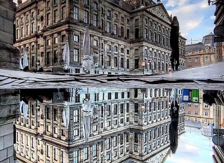 Artful dining area in Holiday home in Amsterdam, unique decorations in vacation home North Holland.