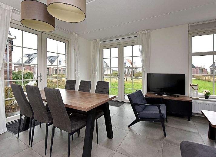 Vacation home in Uitdam with spacious outdoor area, Detached house in Amsterdam eo, North Holland.