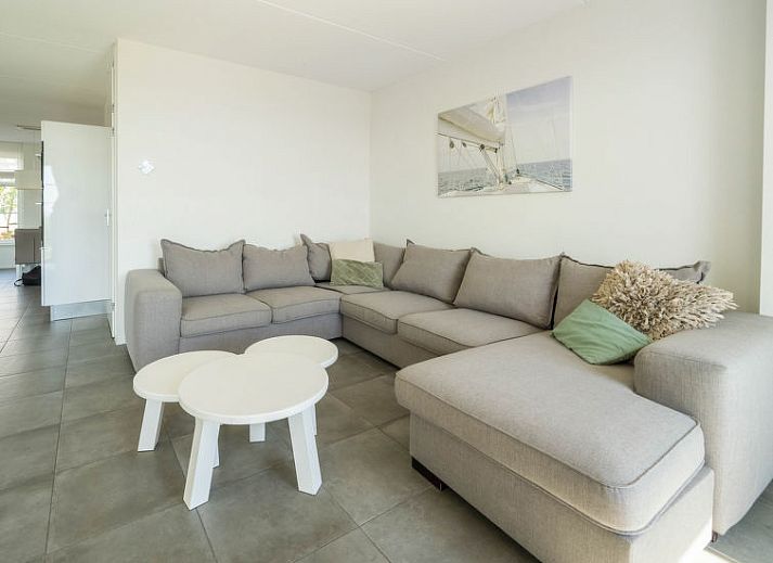 Vakantiehuis Westertoren Sauna 12 in EuroParcs Poort van Amste, gelegen in Uitdam, Amsterdam eo, biedt een prachtig uitzicht op het water.