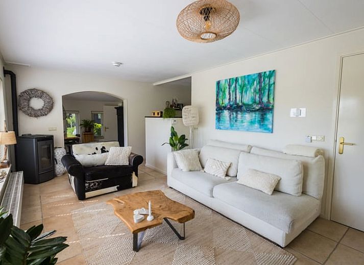 Vakantiehuisje in Nutter omringd door groene natuur in Twente, Overijssel, ideaal voor natuurliefhebbers.